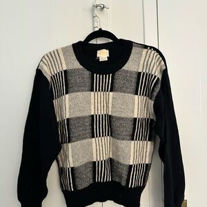 Cezar Black and Cream Checkered Crewneck Sweater